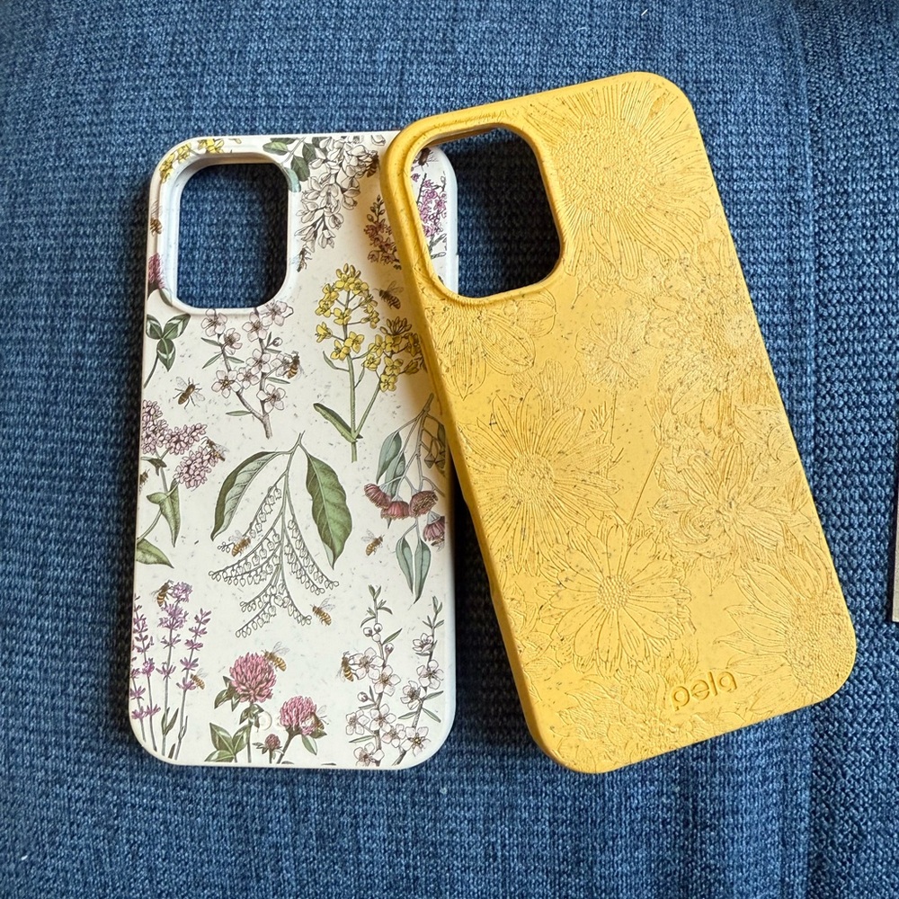 Pela Case iPhone 16 - Yellow and Floral Phone Case Duo